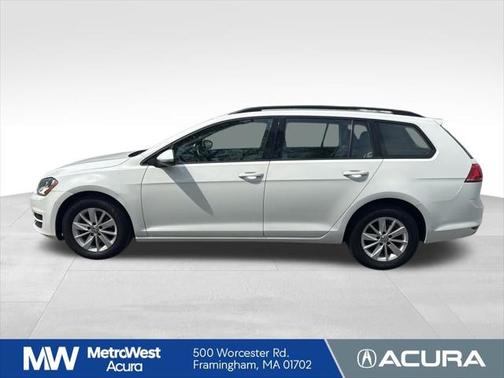 2015 Volkswagen Golf SportWagen TSI S 4-Door