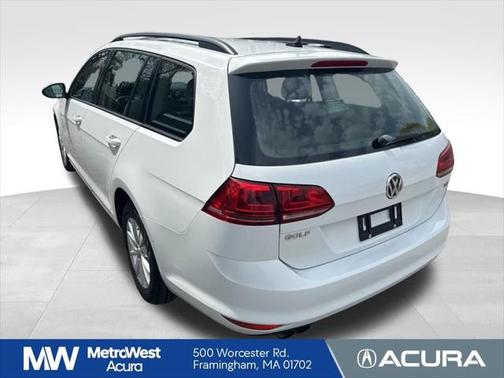 2015 Volkswagen Golf SportWagen TSI S 4-Door