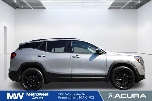 Sterling Metallic 2024 GMC Terrain SLT