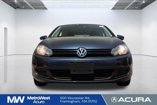 United Gray Metallic 2014 Volkswagen Golf 2.5L