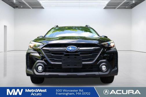 Crystal Black Silica 2024 Subaru Outback Onyx Edition XT