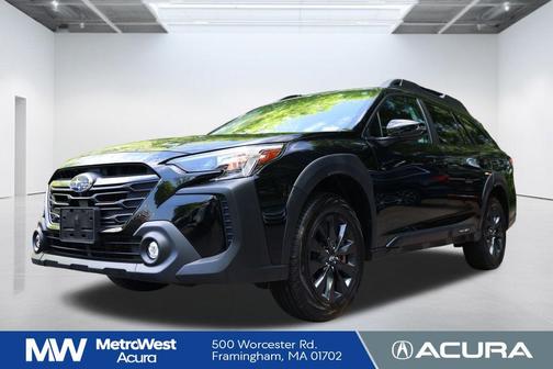 Crystal Black Silica 2024 Subaru Outback Onyx Edition XT