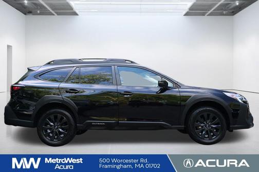 Crystal Black Silica 2024 Subaru Outback Onyx Edition XT