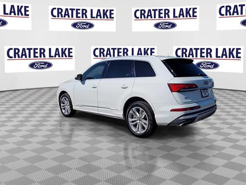 2025 Audi Q7 55 Premium Plus