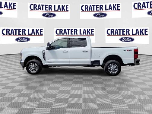 Oxford White 2026 Ford F-350 Lariat Super Duty