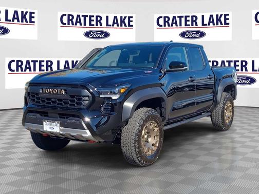 2025 Toyota Tacoma Hybrid TRAILHUNTER HYBRID