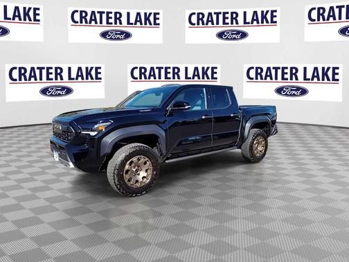 2025 Toyota Tacoma Hybrid TRAILHUNTER HYBRID