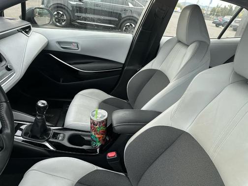 2022 Toyota Corolla Hatchback XSE