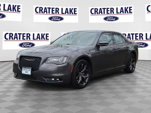 2022 Chrysler 300 S