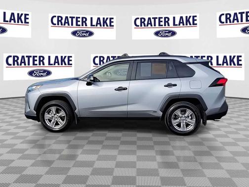 2025 Toyota RAV4 Hybrid XLE