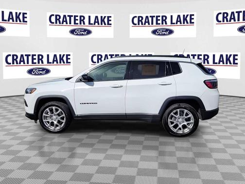 2024 Jeep Compass Latitude Lux