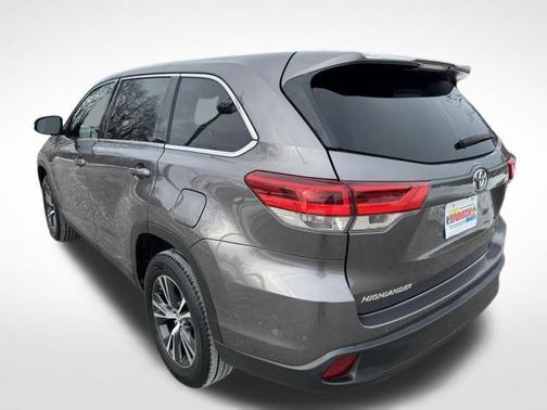 2019 Toyota Highlander LE I4