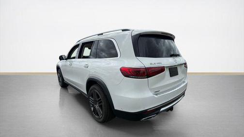 White 2022 Mercedes-Benz GLS 450 4MATIC
