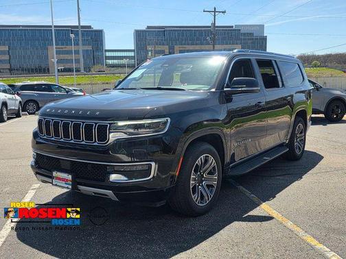 Diamond Black Crystal Pearlcoat 2024 Jeep Wagoneer L Series II 4x4