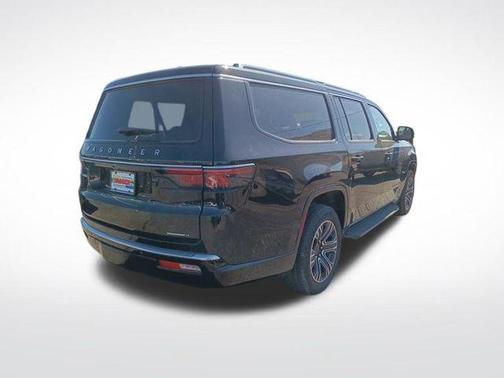 Diamond Black Crystal Pearlcoat 2024 Jeep Wagoneer L Series II 4x4
