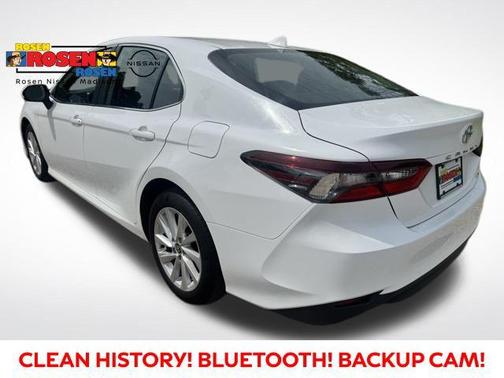 2022 Toyota Camry LE