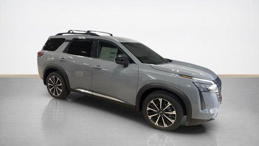 Boulder Gray Pearl 2026 Nissan Pathfinder Platinum