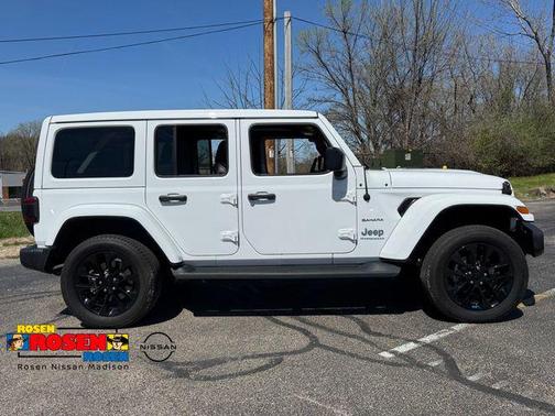 Bright White Clearcoat 2023 Jeep Wrangler 4xe Sahara