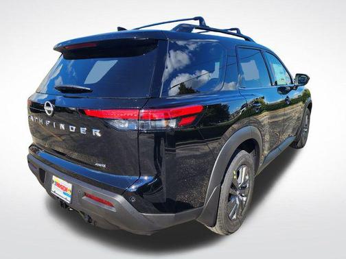 2025 Nissan Pathfinder SV 4WD