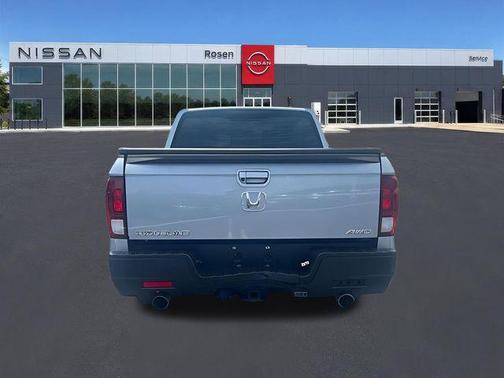 Lunar Silver Metallic 2023 Honda Ridgeline RTL
