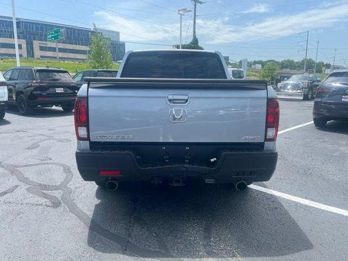Lunar Silver Metallic 2023 Honda Ridgeline RTL