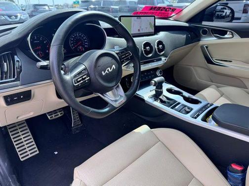 2022 Kia Stinger GT1