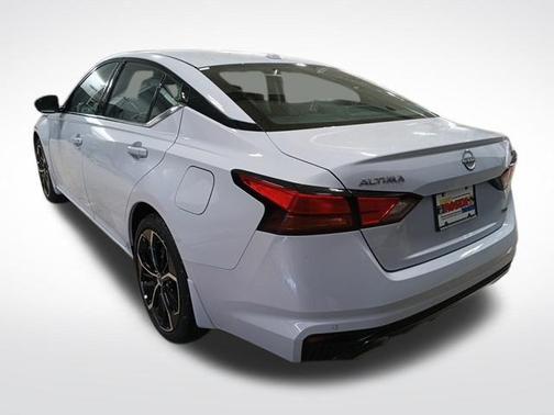 Gray Sky Pearl 2025 Nissan Altima SR AWD