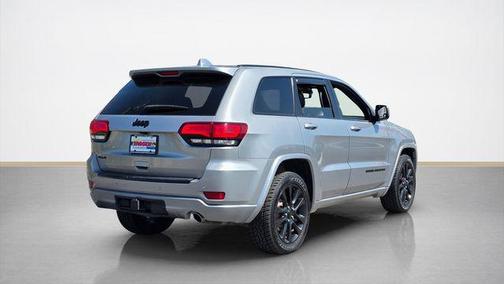 Billet Silver Metallic Clearcoat 2017 Jeep Grand Cherokee Altitude