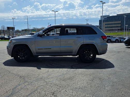 Billet Silver Metallic Clearcoat 2017 Jeep Grand Cherokee Altitude