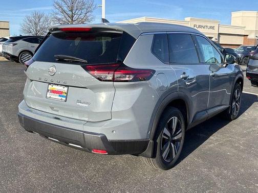 2025 Nissan Rogue SL