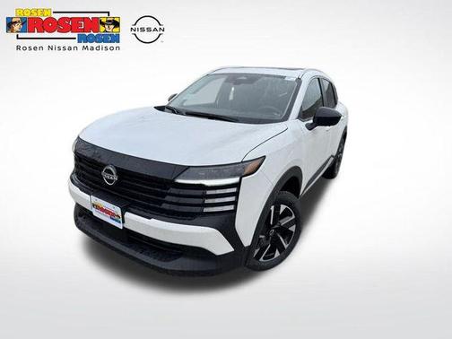 Aspen White Tricoat 2026 Nissan Kicks SV