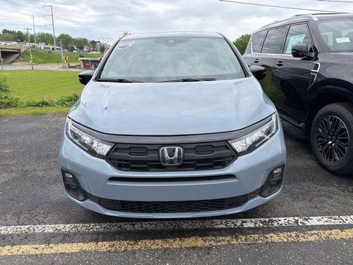 Sonic Gray Pearl 2025 Honda Odyssey Sport-L