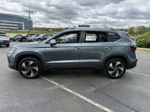 Gray 2025 Volkswagen Taos 1.5T SE