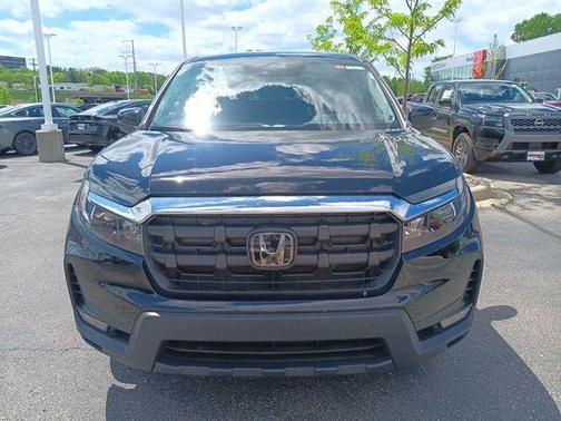 Crystal Black Pearl 2025 Honda Ridgeline RTL