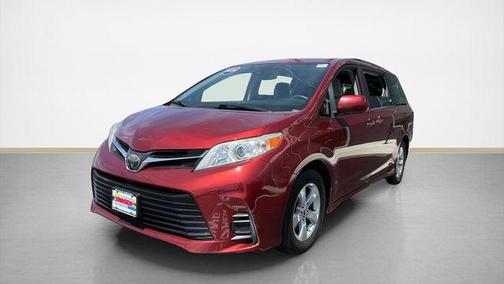 Salsa Red Pearl 2020 Toyota Sienna LE