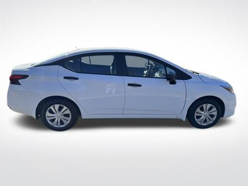 2021 Nissan Versa 1.6 S