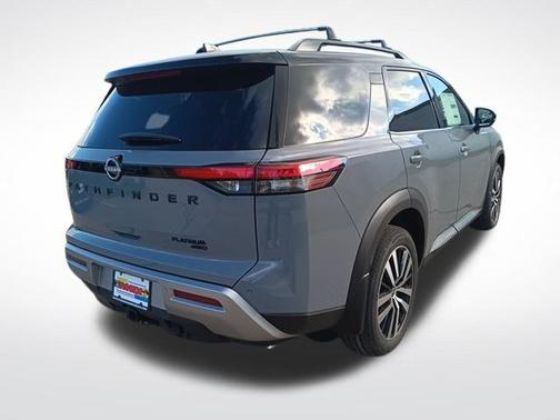 2025 Nissan Pathfinder Platinum 4WD