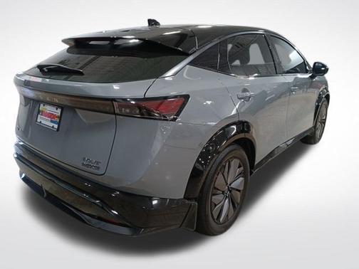 Boulder Gray Pearl/Black Diamond Pearl 2024 Nissan ARIYA EVOLVE+