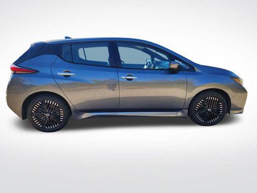 2024 Nissan Leaf SV PLUS