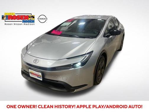 2025 Toyota Prius LE