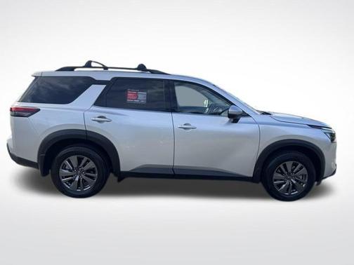 2024 Nissan Pathfinder SV 4WD