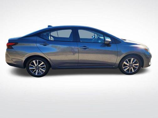 2023 Nissan Versa 1.6 SV