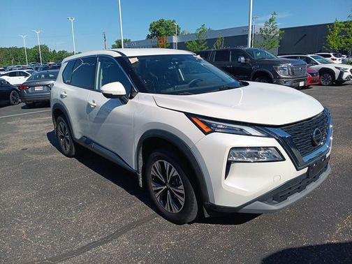 Pearl White Tricoat 2021 Nissan Rogue SV