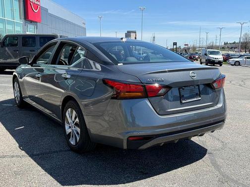Gun Metallic 2025 Nissan Altima S FWD