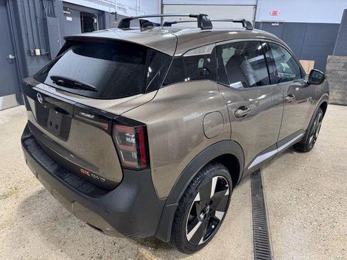 Canyon Bronze Metallic 2026 Nissan Kicks SR