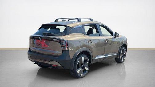 Canyon Bronze Metallic 2026 Nissan Kicks SR