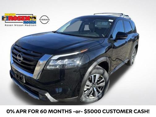 2025 Nissan Pathfinder SL 4WD