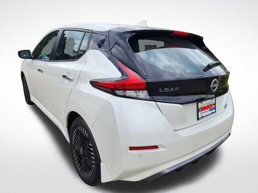 2023 Nissan Leaf SV PLUS 60 kWh