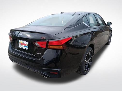 2025 Nissan Altima SR AWD