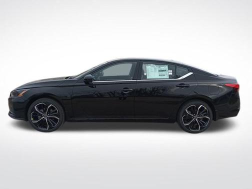 2025 Nissan Altima SR AWD